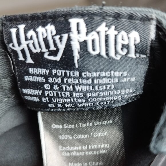 Harry Potter Hogwarts Cap - Unisex - Black, Adjustable, 100% Cotton - Picture 3 of 3